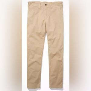 American Eagle Men’s khaki pants